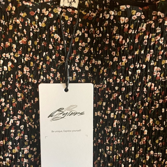 Square Neck Ruffle Dress - Picture 6 of 8